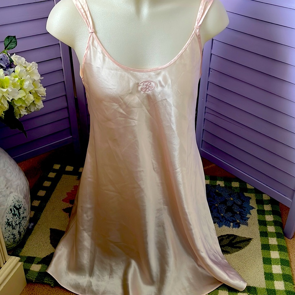 Oscar de la Renta night gown